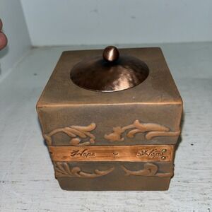 Comfort Candles 05521 Nib Hope Faith Love Pease 3.5x3.5x3.5 Great Gift